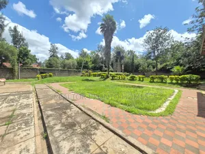 20bdrm Mansion in Karen for rent