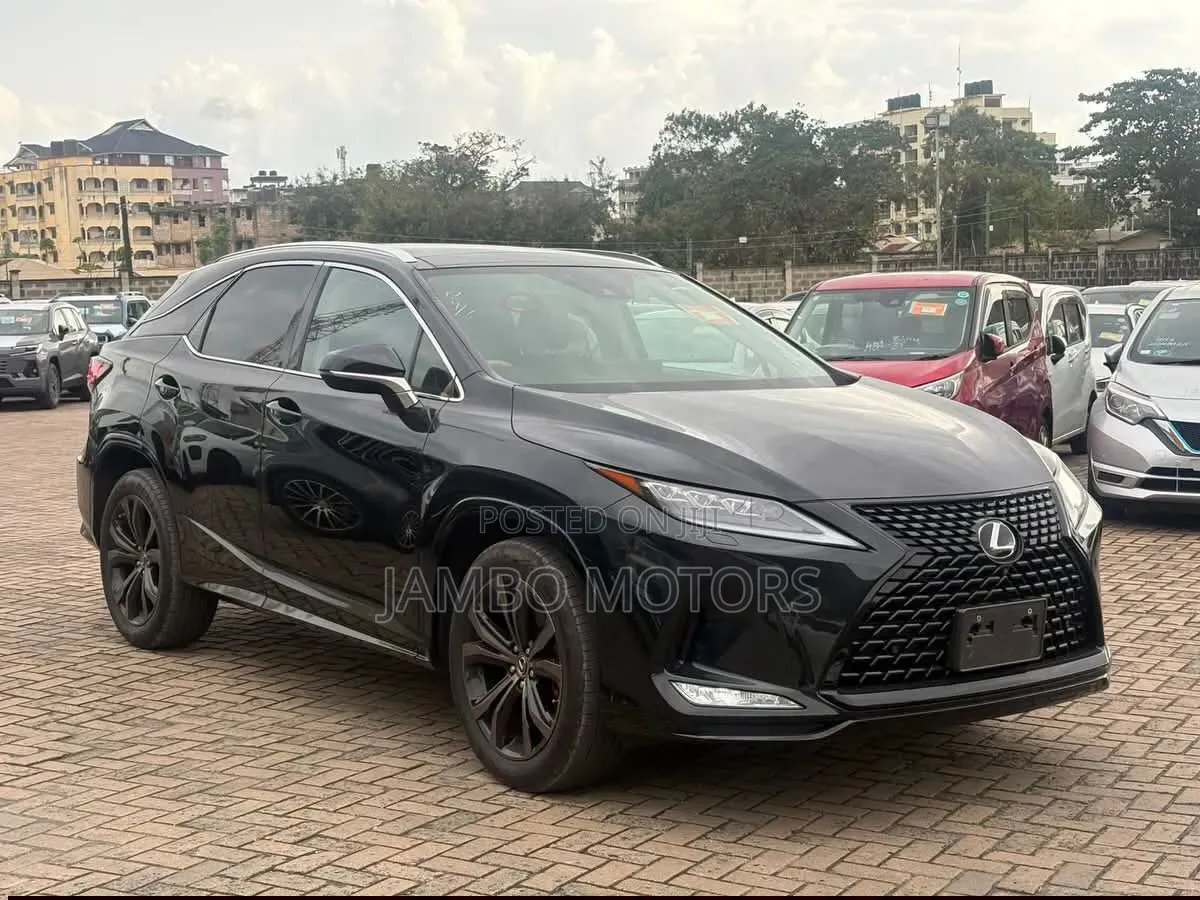 Lexus RX 300 2WD 2021
