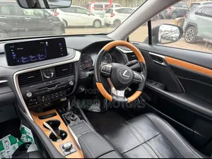 Lexus RX 300 2WD 2021