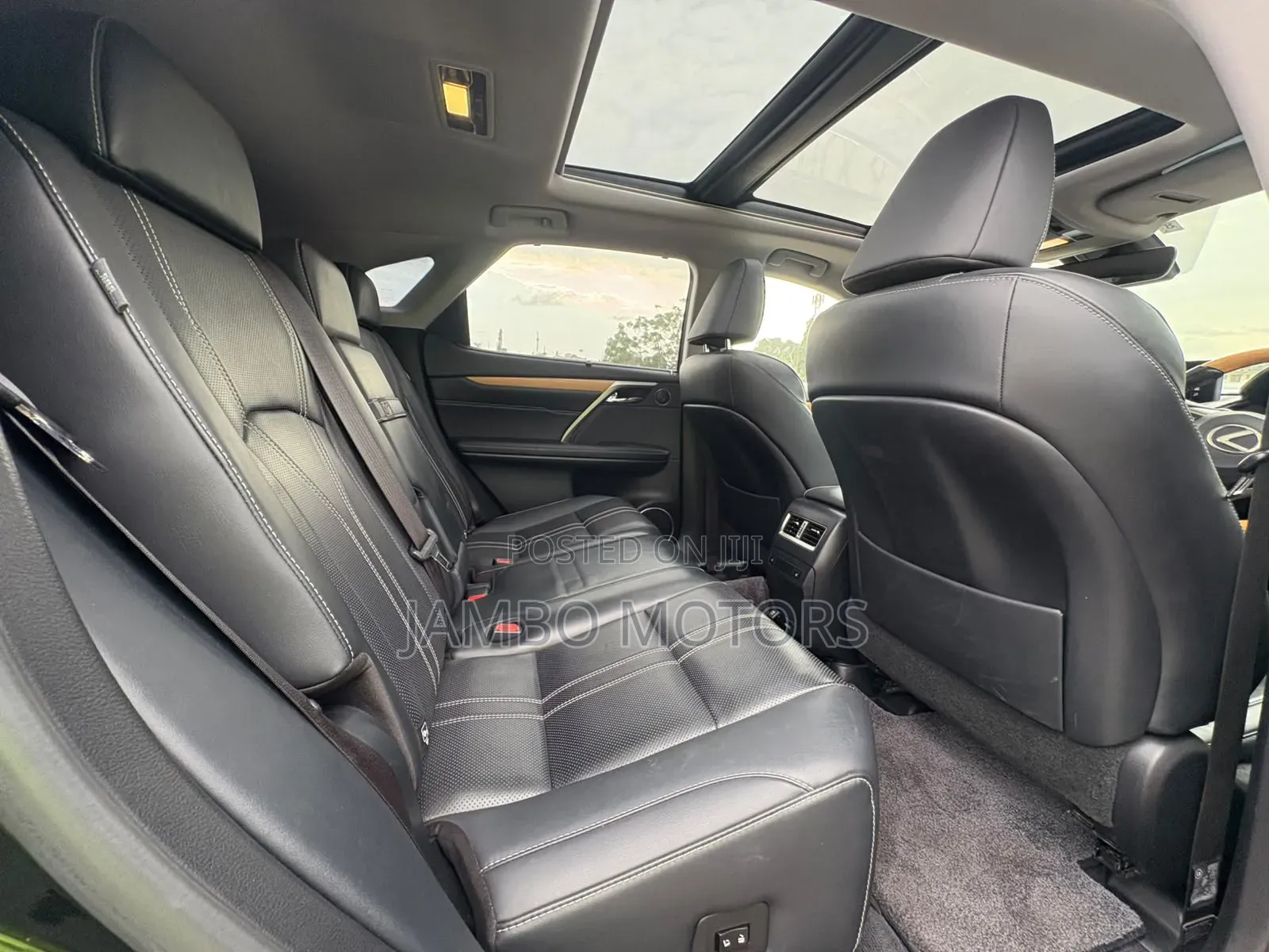 Lexus RX 300 2WD 2021