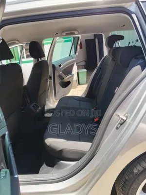 Volkswagen Golf 2019 Silver