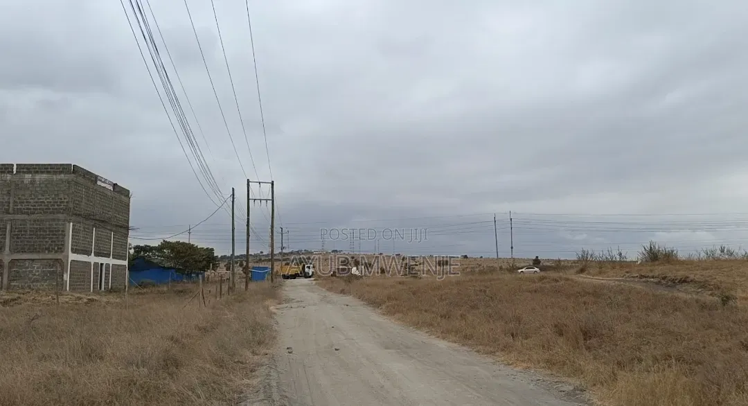 One Acre for Sale Fronting the Tarmac Kangundo Road Malaa