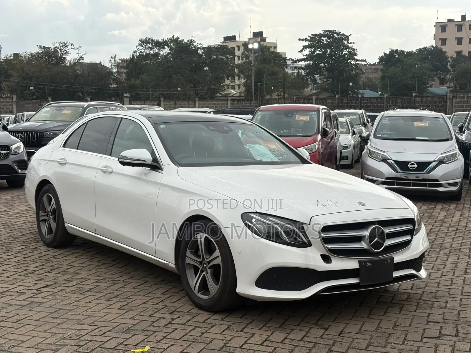 Mercedes-Benz E200 2020