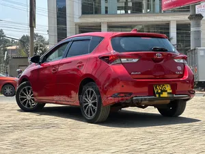 Toyota Auris 2014 Red