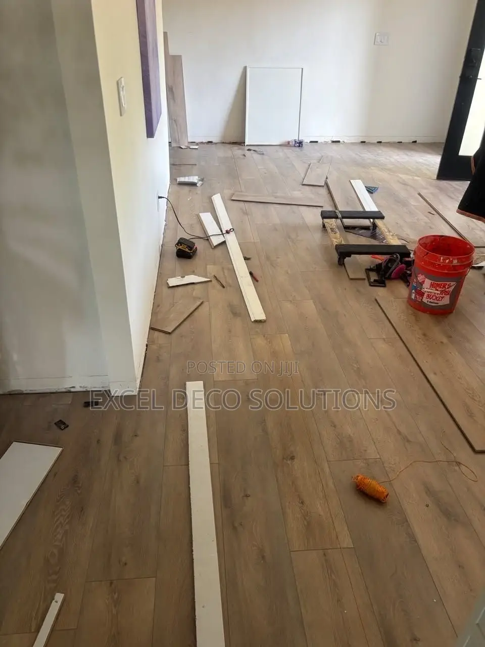 SPC Flooring Tiles - 5mm Click Lock Waterproof Planks