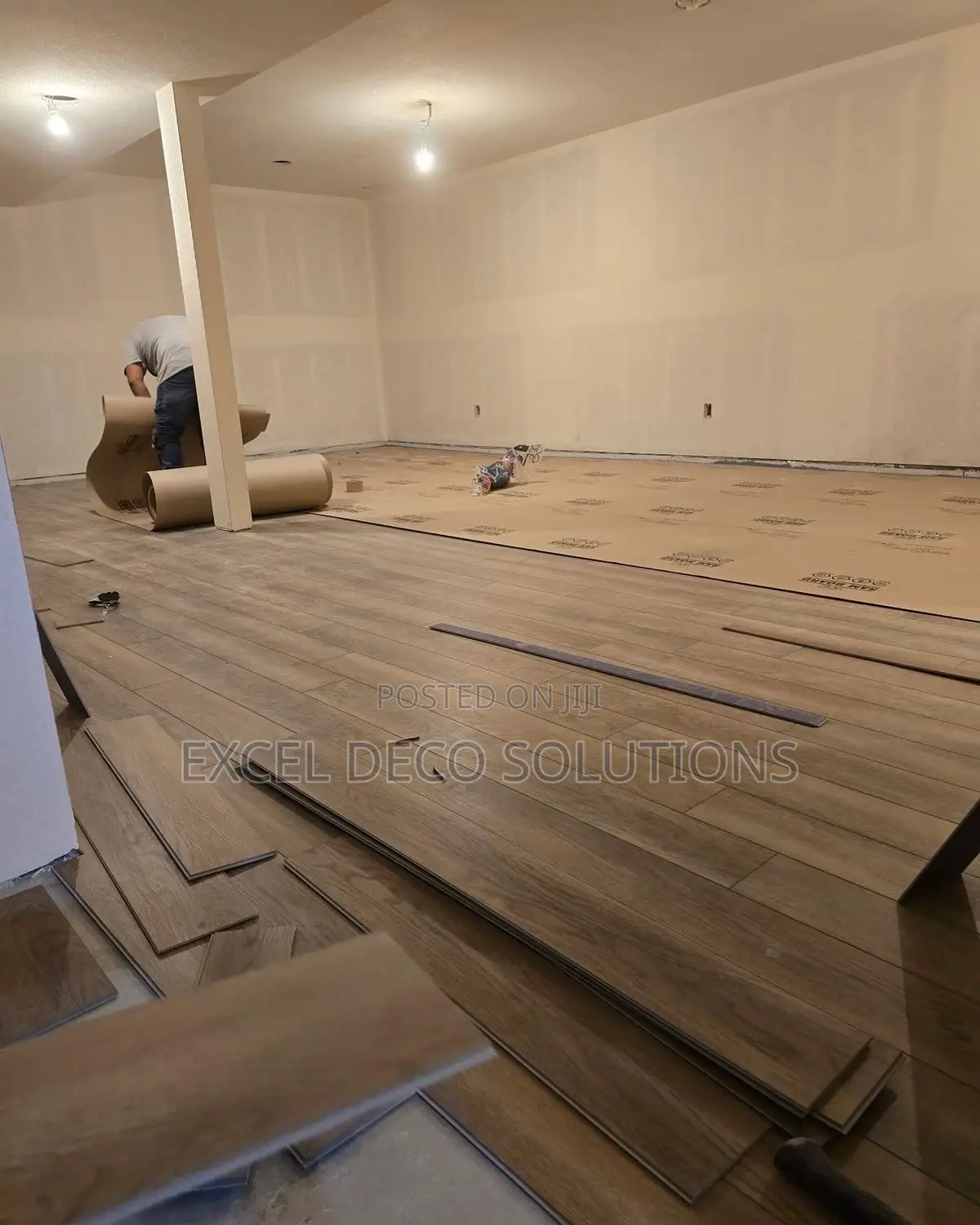 Rigid Core Vinyl Flooring - Heavy Duty Waterproof