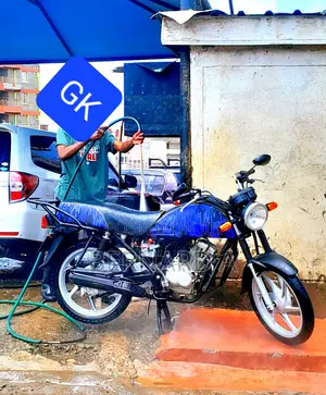 Honda CB 2023 Blue