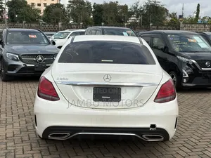 Mercedes-Benz C200 2021