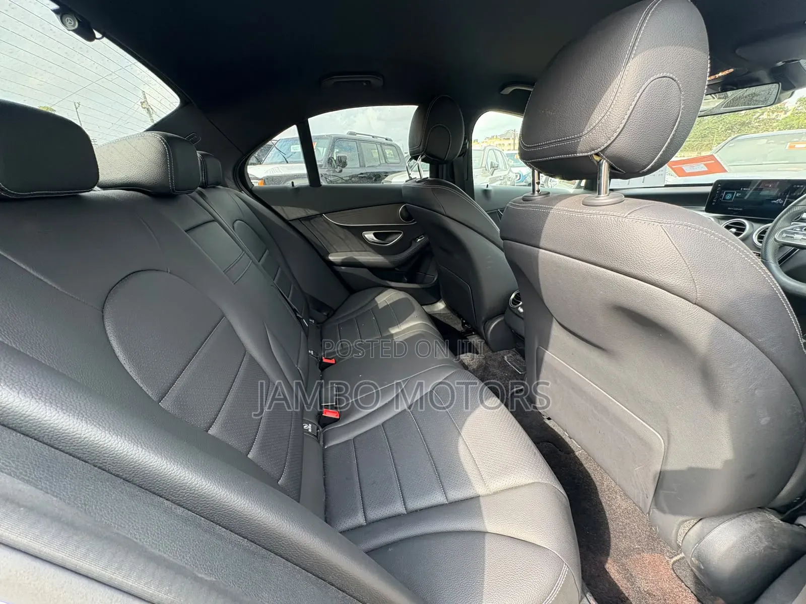 Mercedes-Benz C200 2021