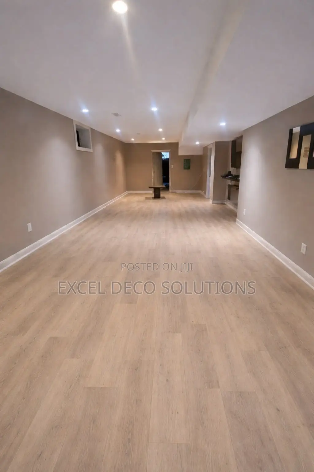 SPC Vinyl Floor Tiles - Wood Effect Interlocking Planks
