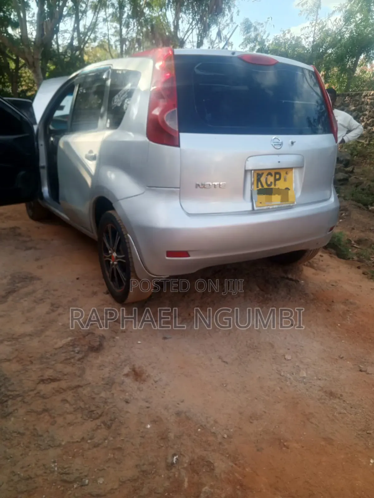 Nissan Note 2012 Silver