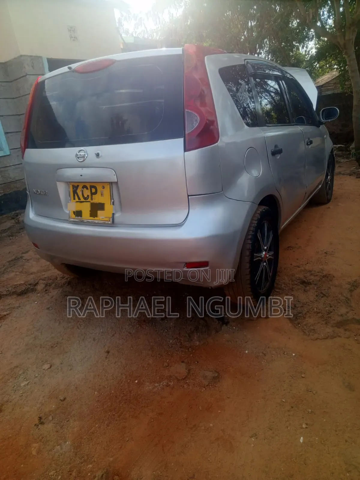 Nissan Note 2012 Silver