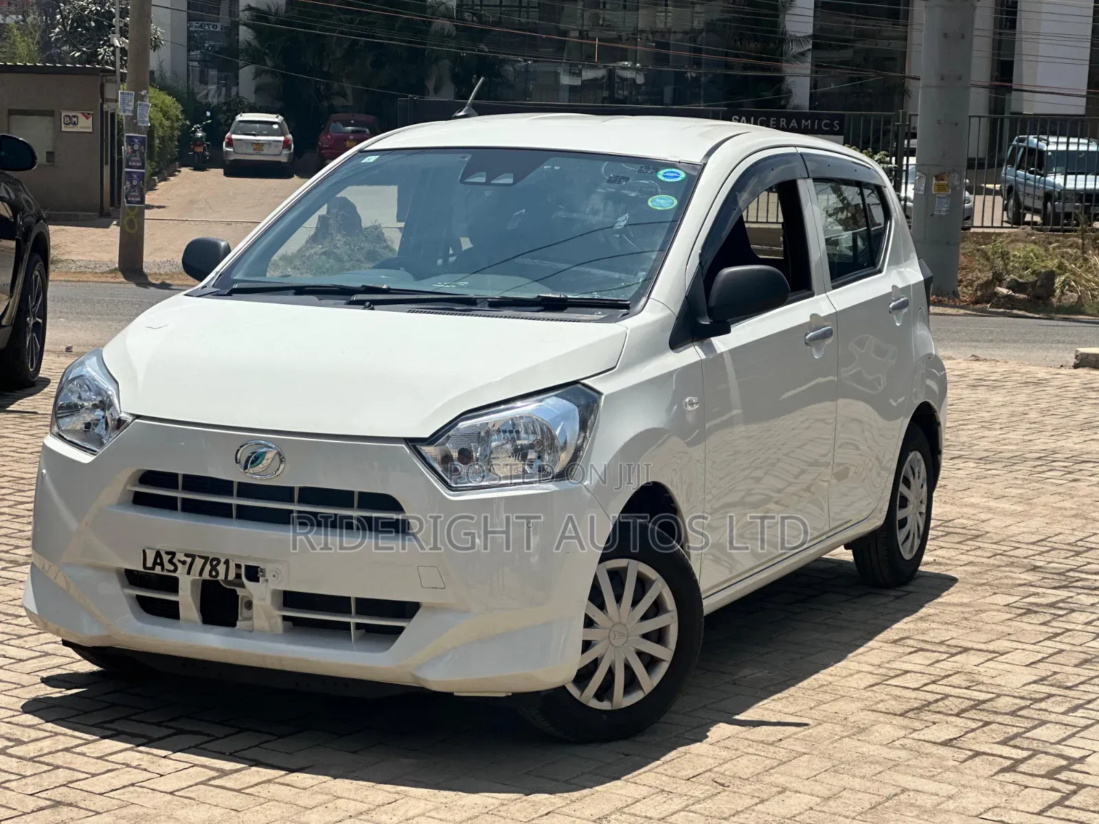 Daihatsu Mira 2019 White