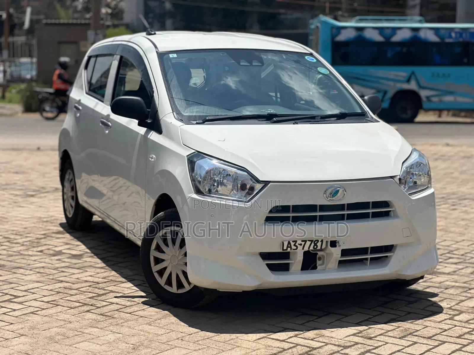 Daihatsu Mira 2019 White
