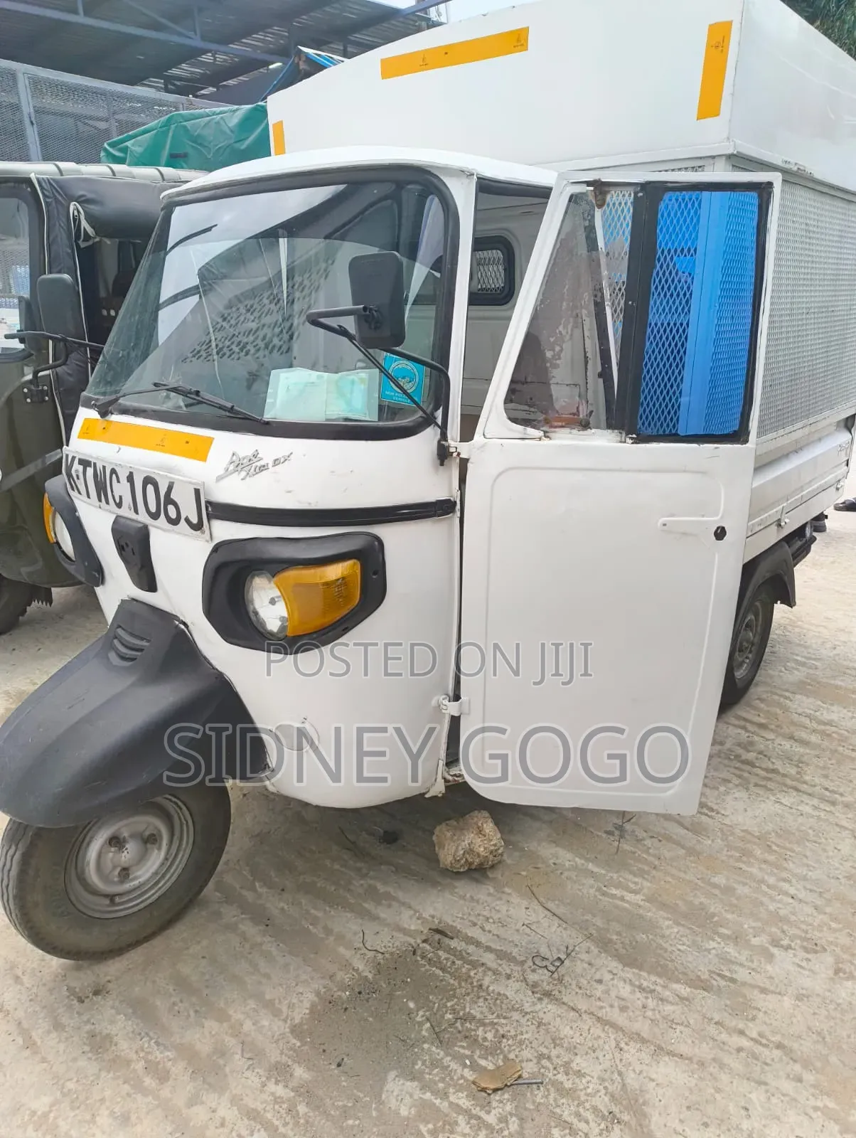 Piaggio Scooter 2024 White