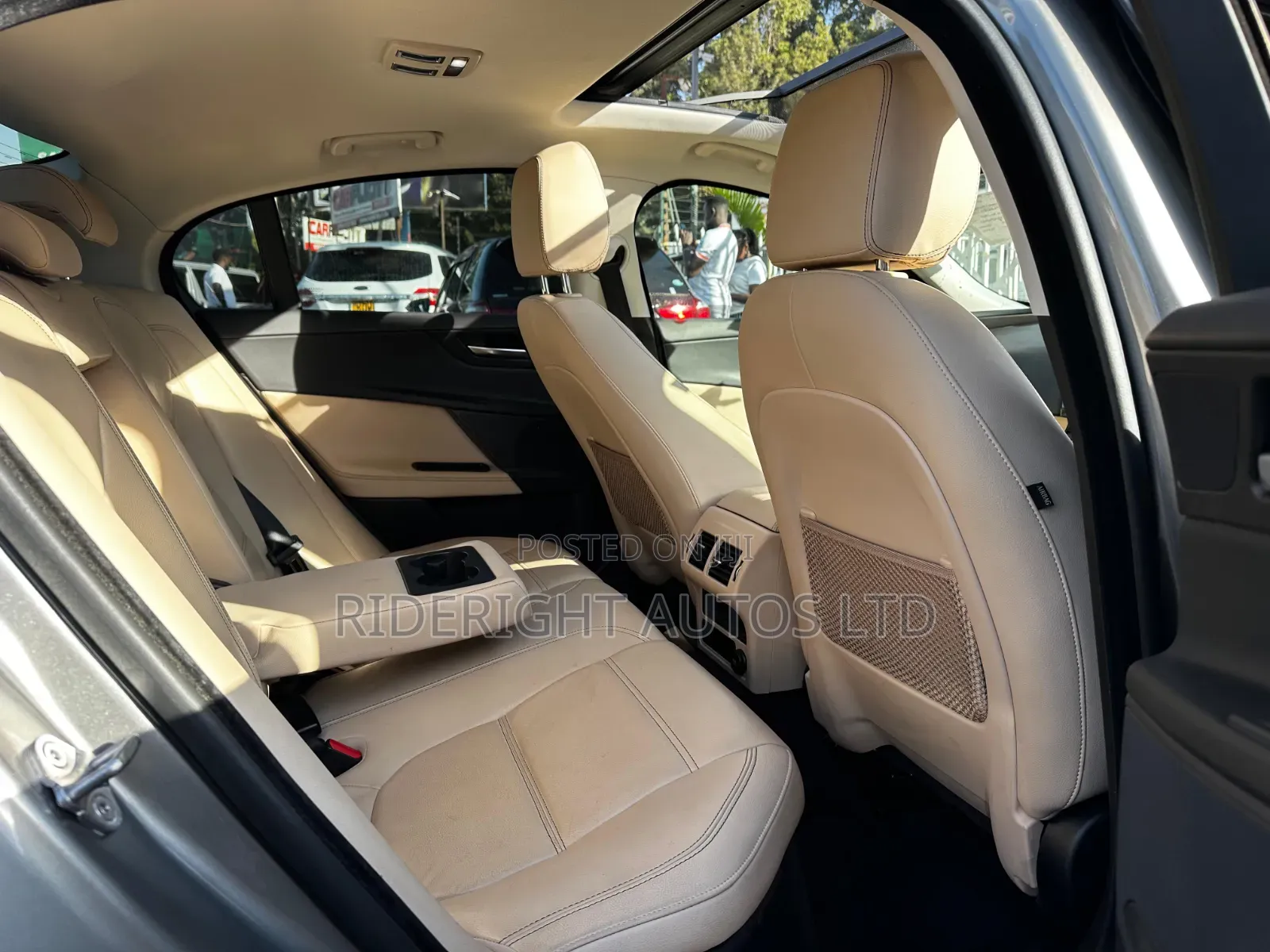 Jaguar XE 2018 Gray