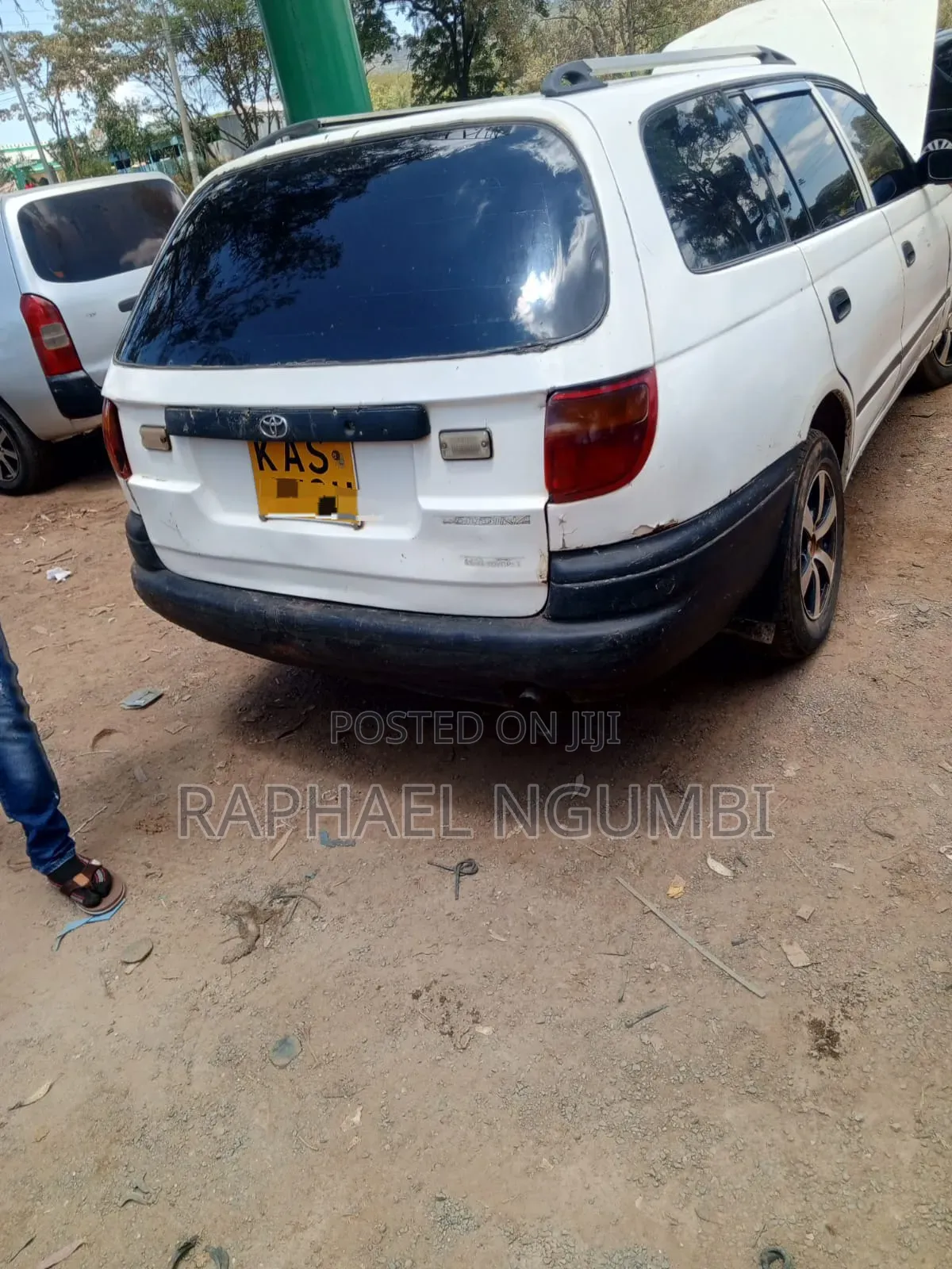 Toyota Caldina 2001 White
