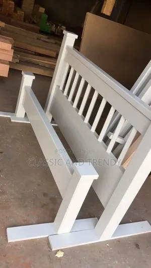 5x6 White Slatted Bed