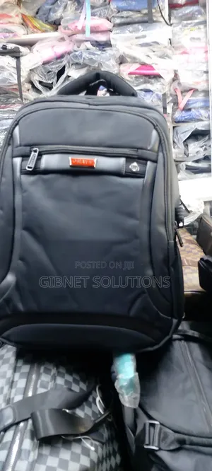 Omaya 17" Backpack Bag