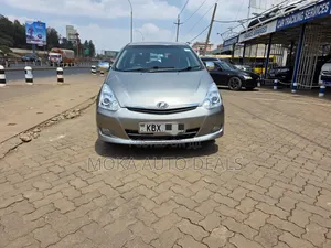 Toyota Wish 2006 Silver