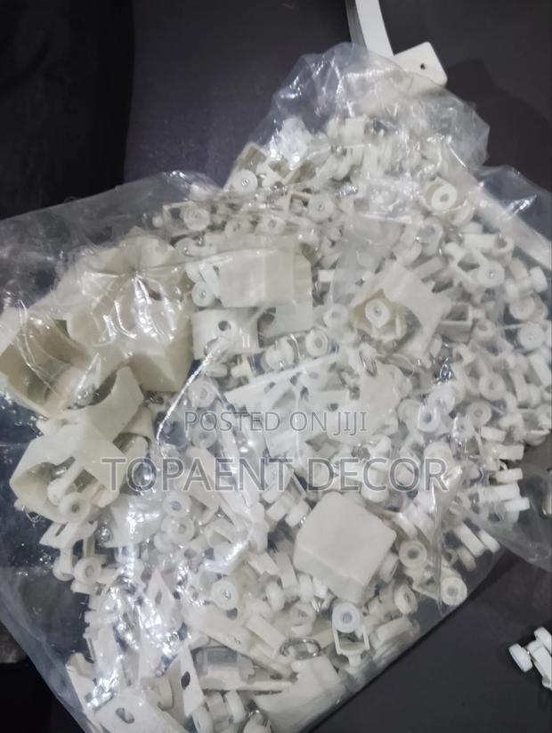 Plastic Curtain Runners for Modern Curtain Rail Track