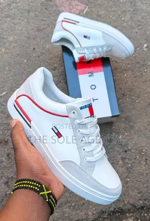 Tommy Hilfiger