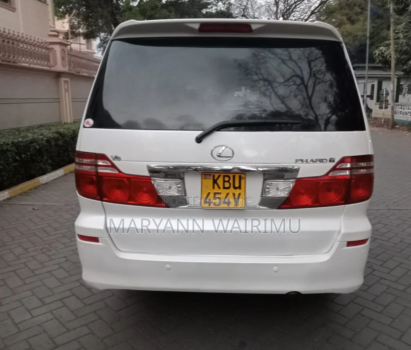 Toyota Alphard 2006 White