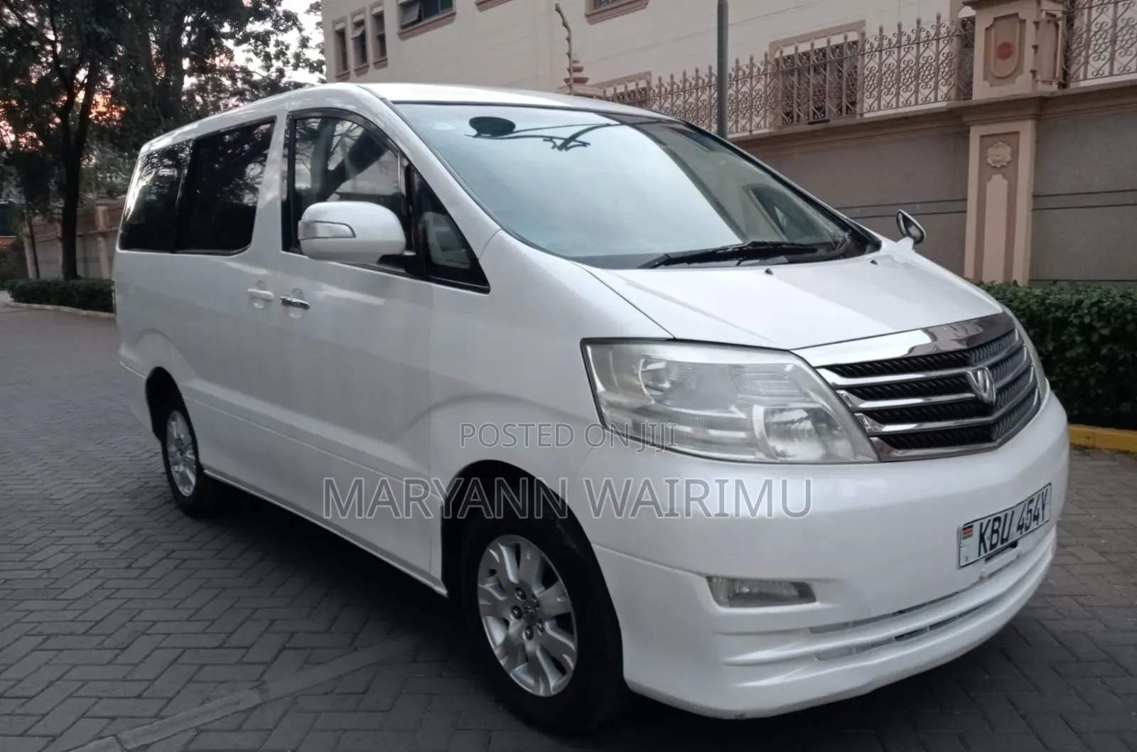 Toyota Alphard 2006 White
