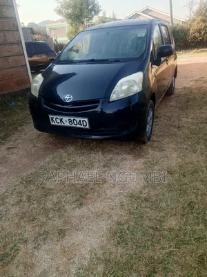 Toyota Passo Sette 2012 Blue