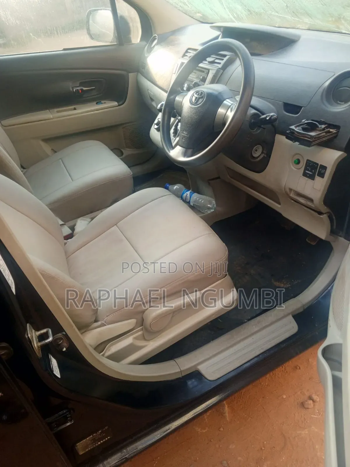 Toyota Passo Sette 2012 Blue