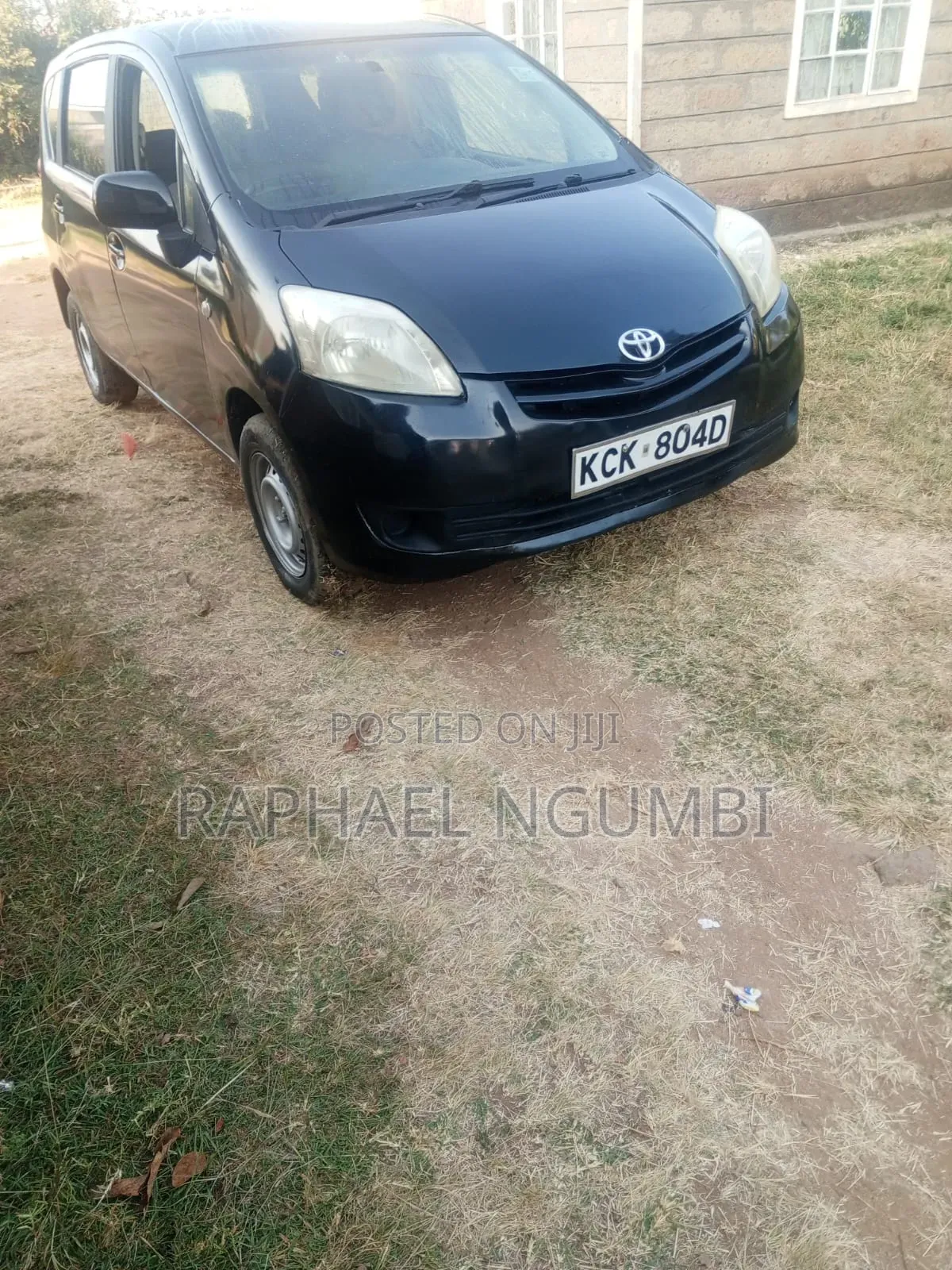 Toyota Passo Sette 2012 Blue