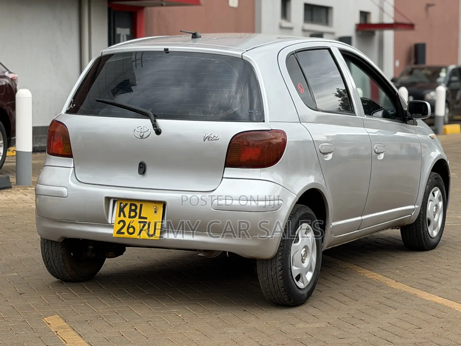 Toyota Vitz 2003 Silver