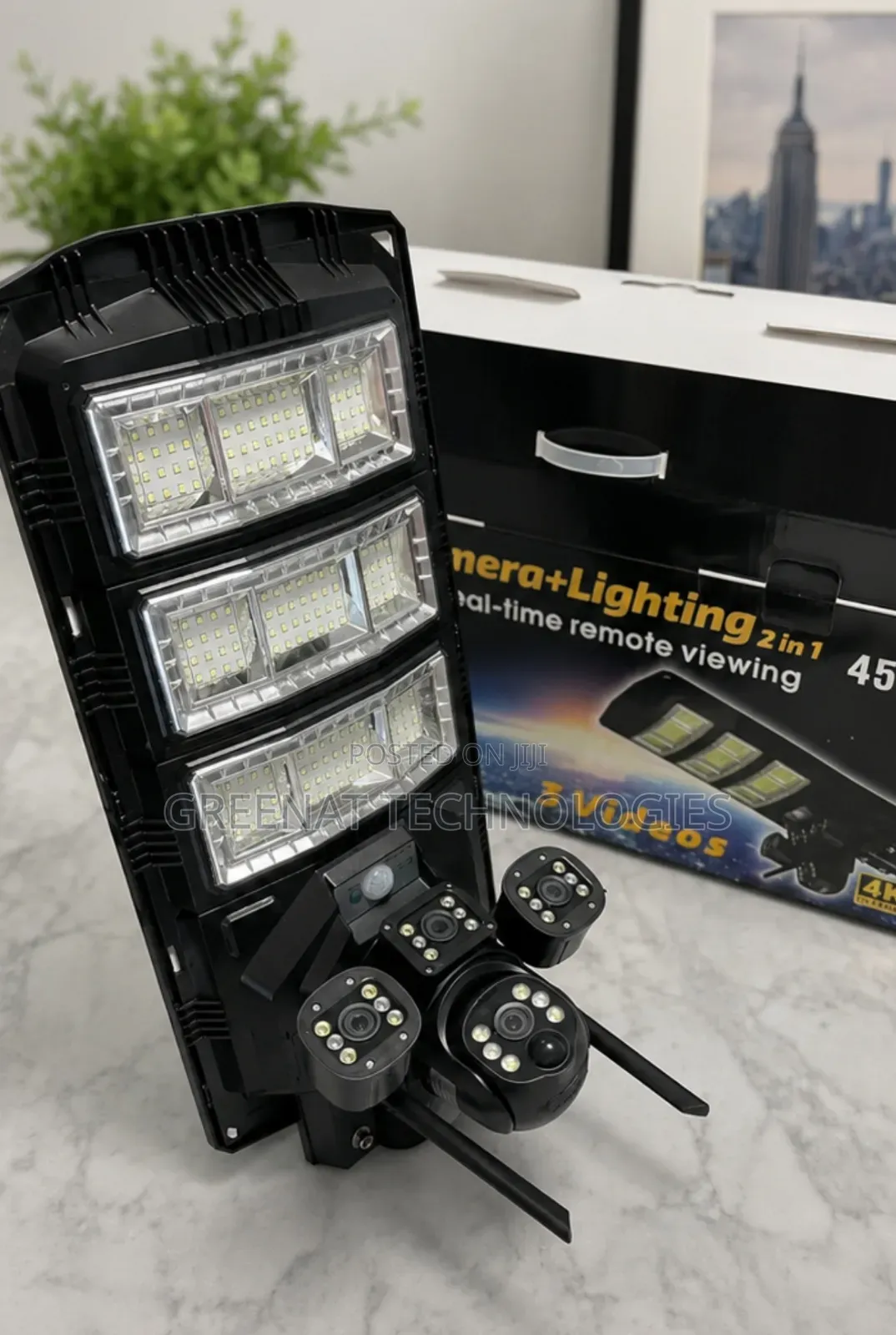 Triple Lens Solar Street Light CCTV 450W  3 Lens 4g/WiFi Flood Light