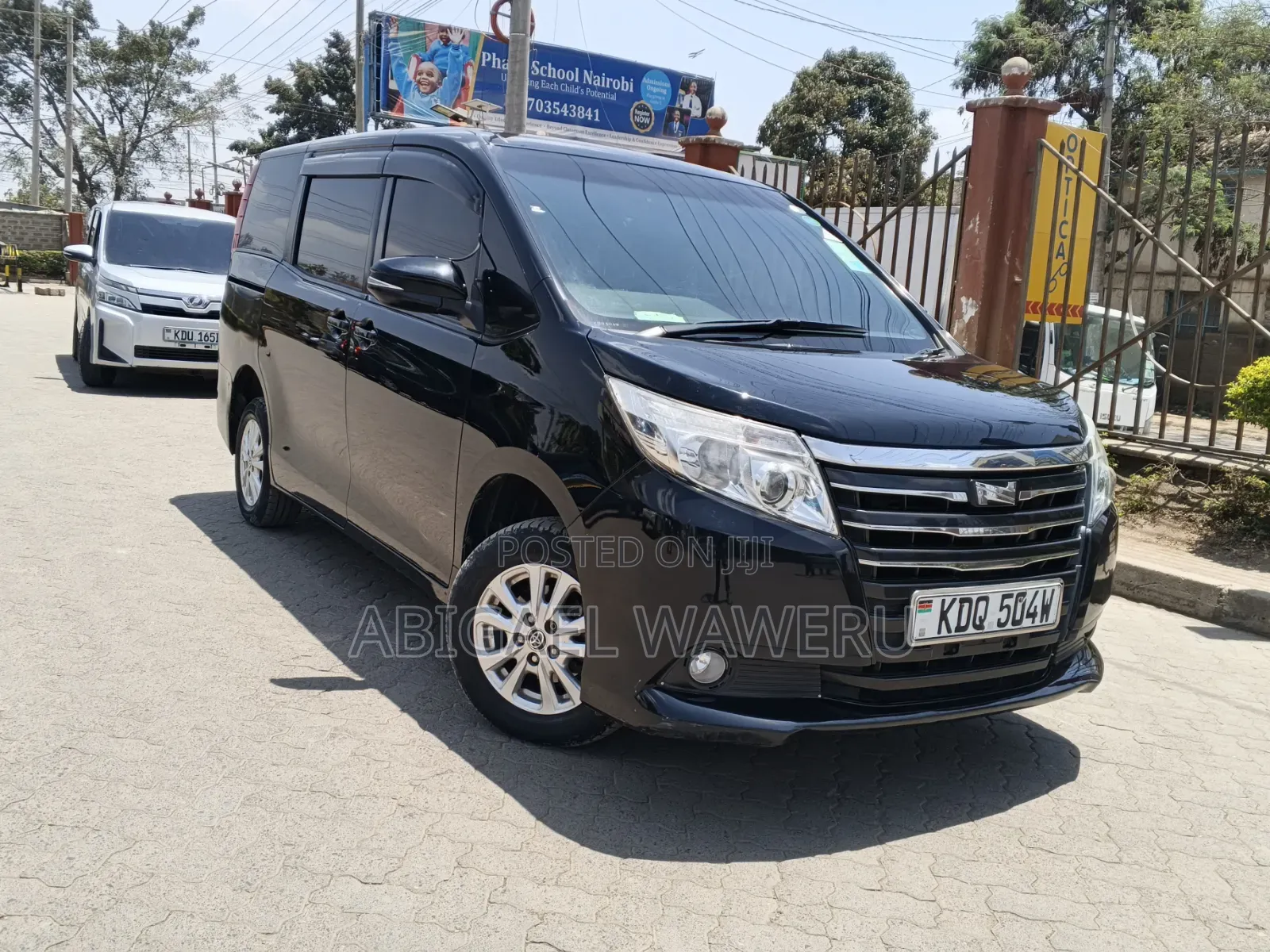 Toyota Noah 2018 Black