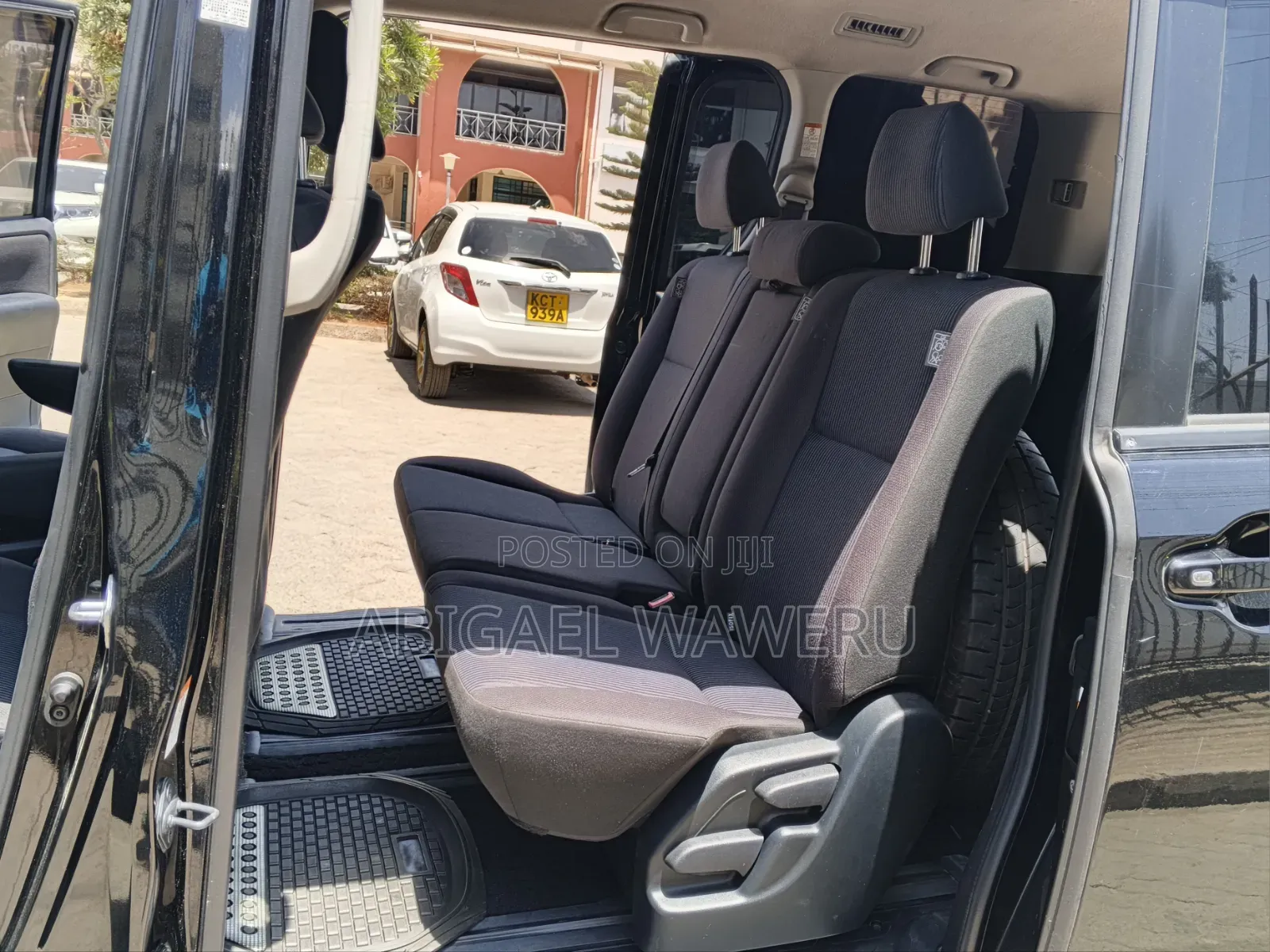 Toyota Noah 2018 Black