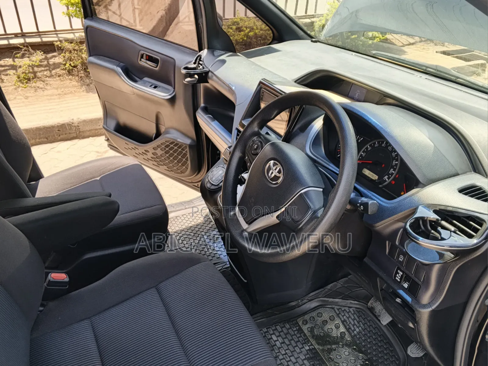 Toyota Noah 2018 Black