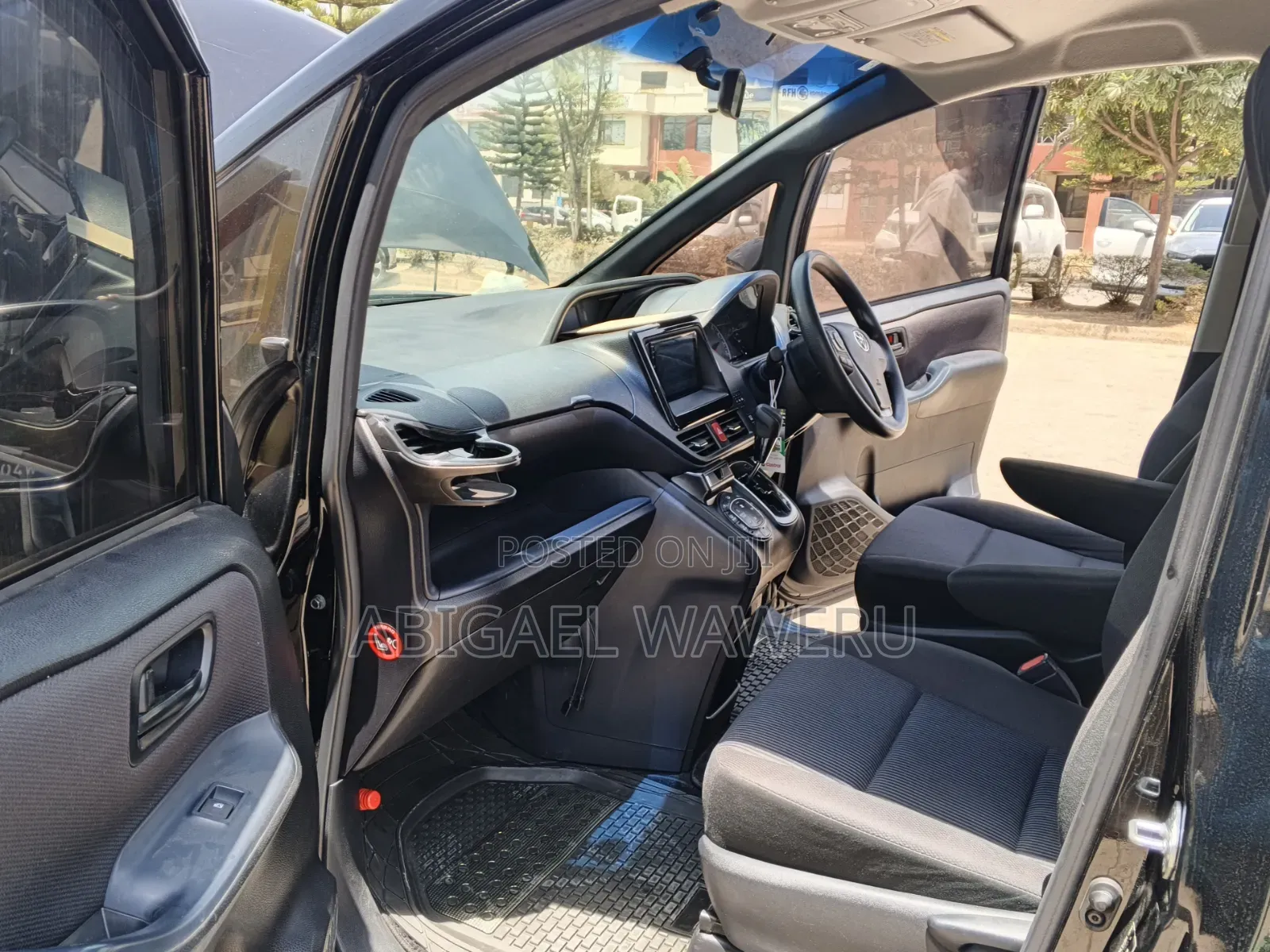 Toyota Noah 2018 Black