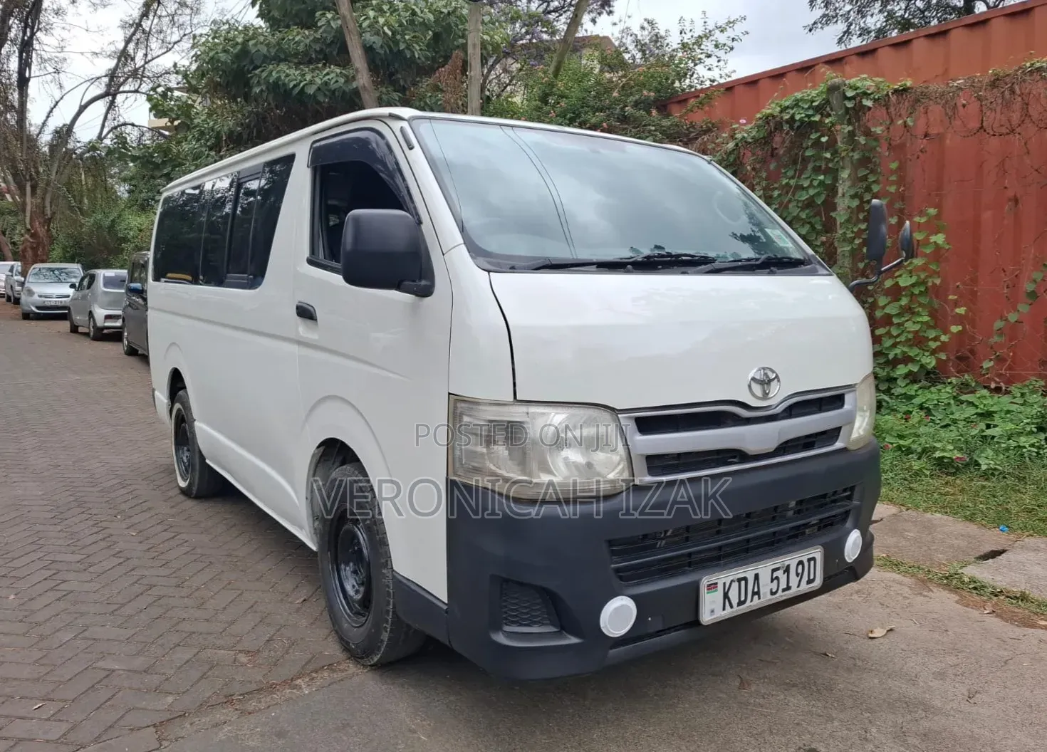 Toyota HiAce 2013 White