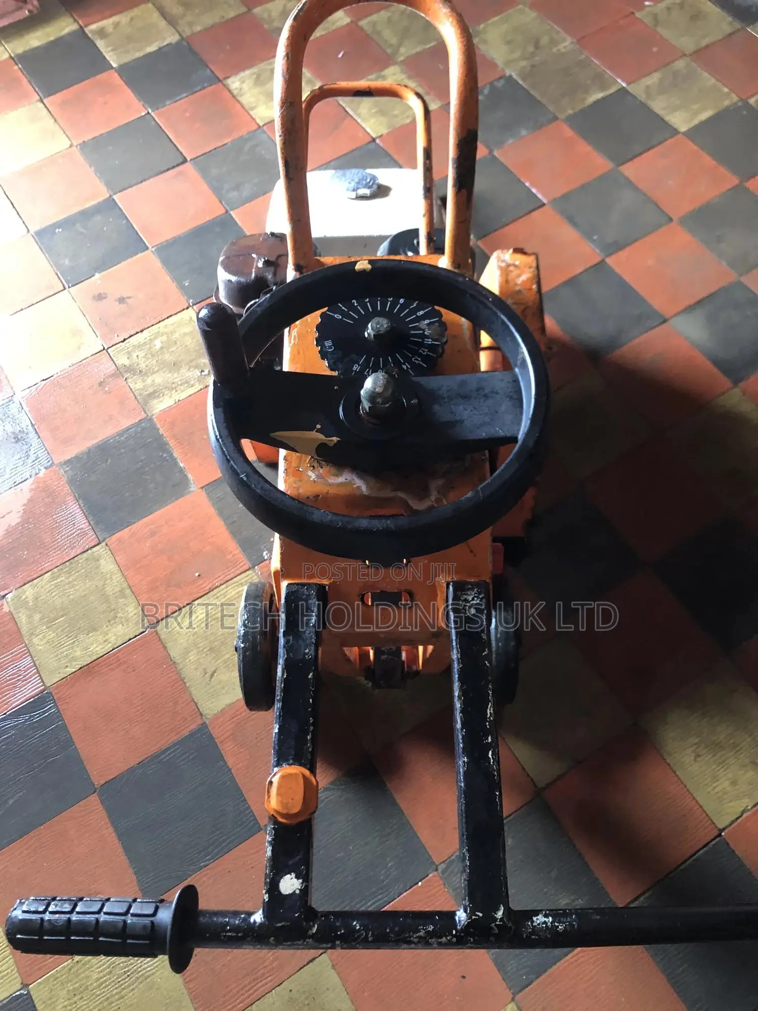 Ex-Uk Concrete Cutters