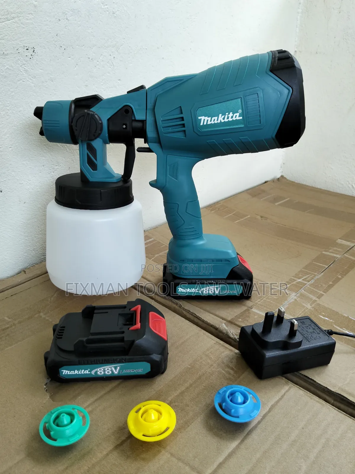 High Pressure MAKITA CORDLESS PAINT SPRAYER 88V and Extra Nozzles