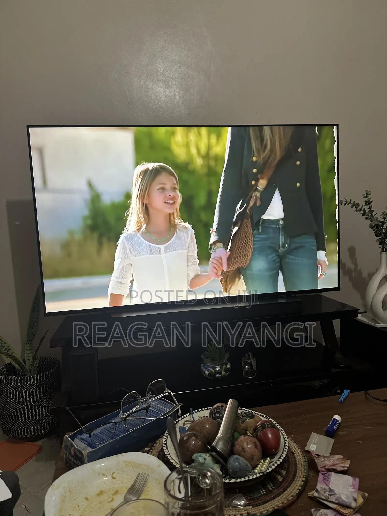 Samsung U8000f TV