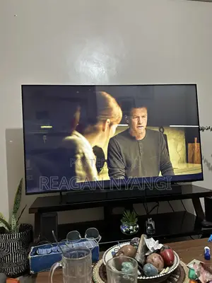 Samsung U8000f TV