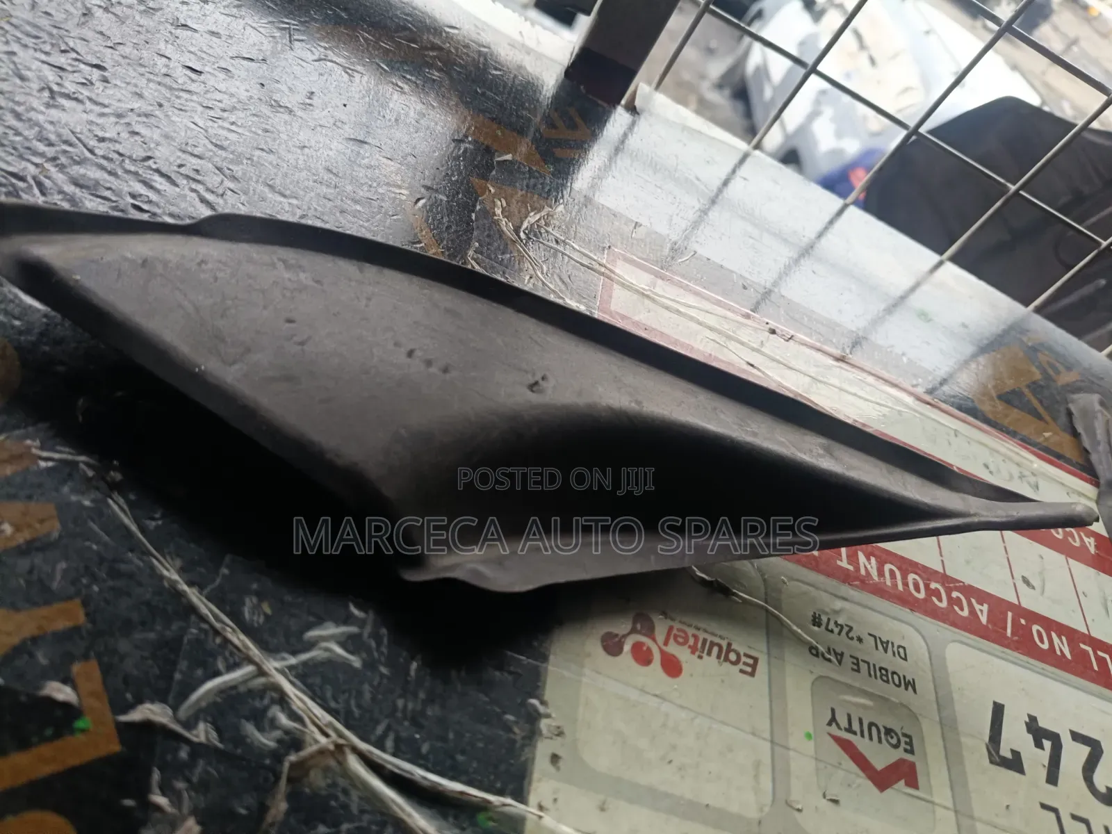 Windscreen Finisher Axio 165