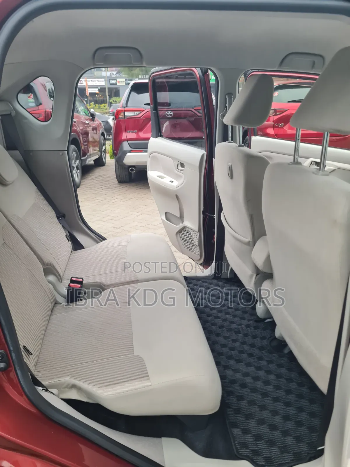 Daihatsu Move 2019 Red
