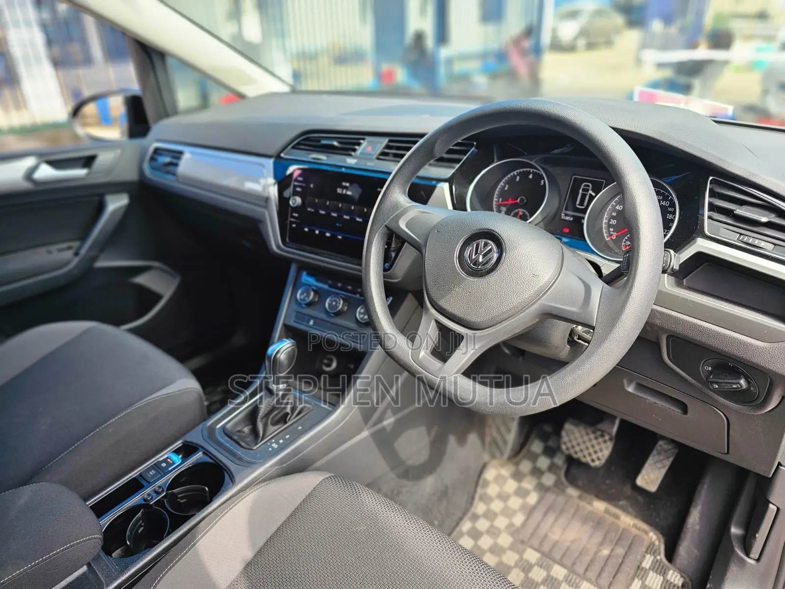 Volkswagen Touran 2019 Black
