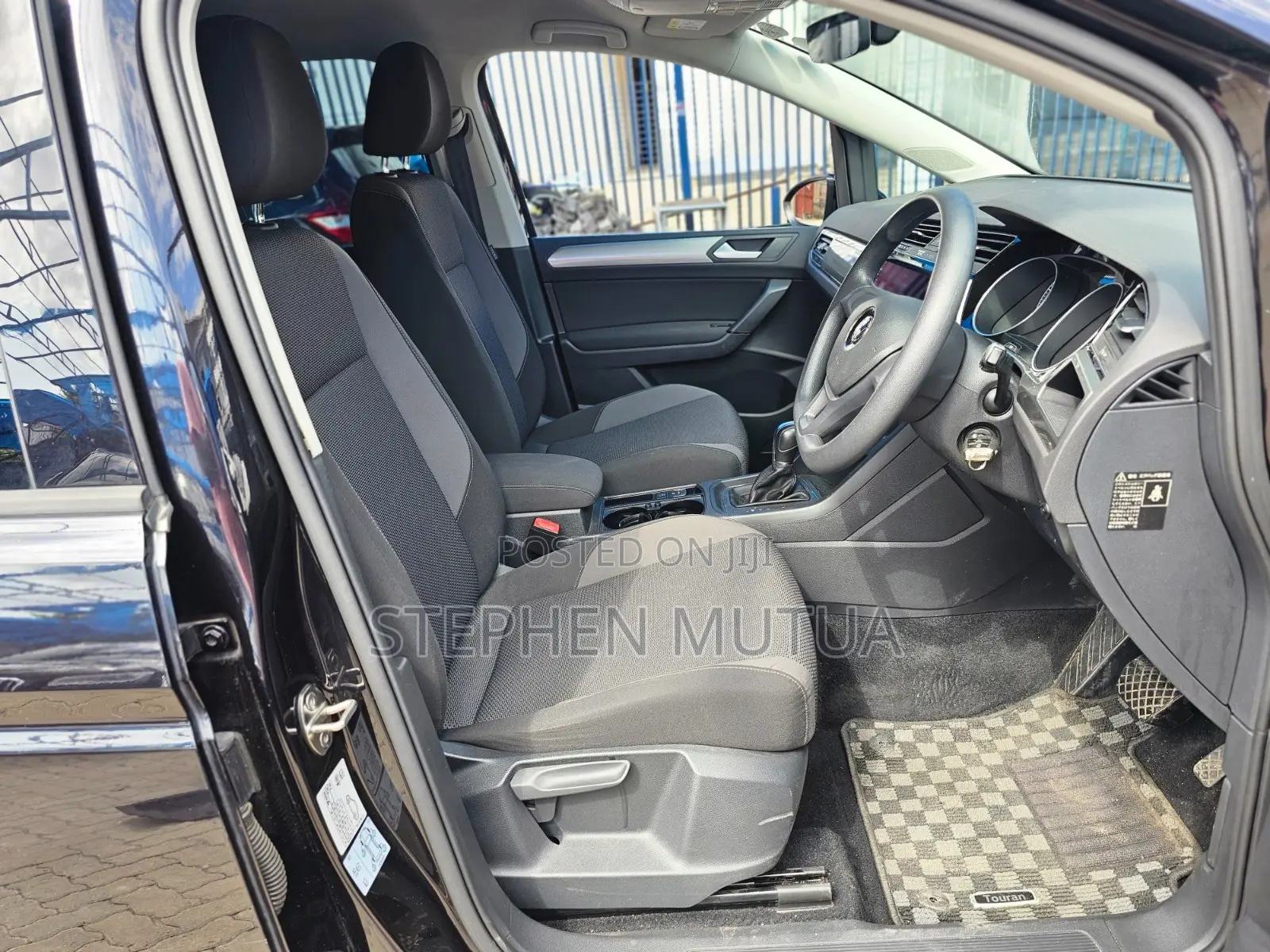 Volkswagen Touran 2019 Black
