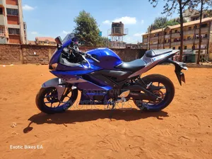 Yamaha R3 2021 Blue