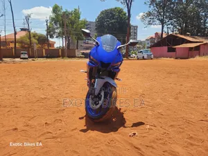 Yamaha R3 2021 Blue