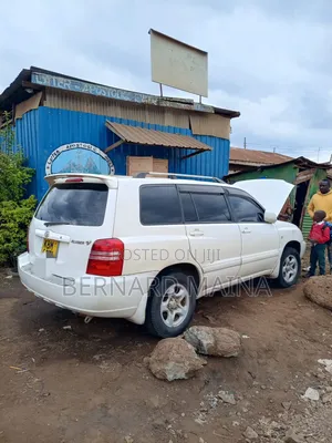 Toyota Kluger 2004 White