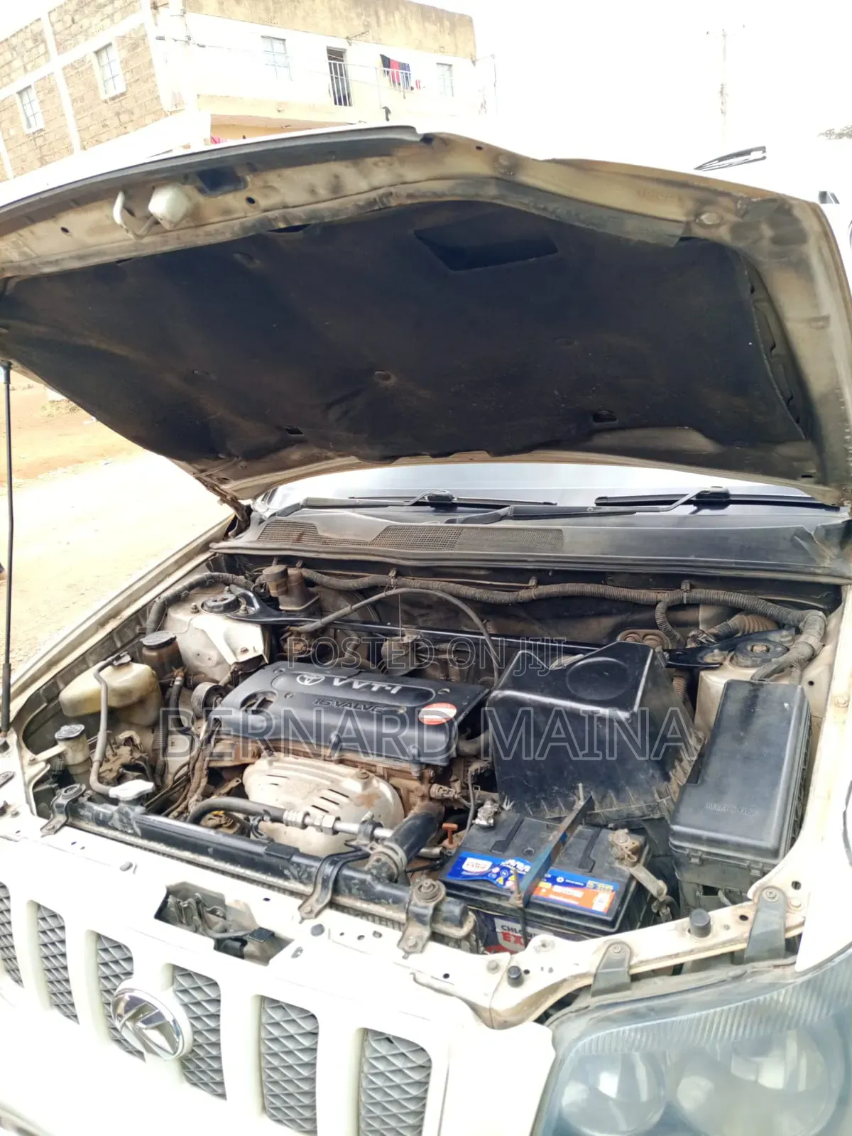 Toyota Kluger 2004 White